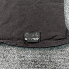 DEF CON 25 Hacker Conference T‑Shirt Mens Medium Black 2017 Crossbones Tech Tee