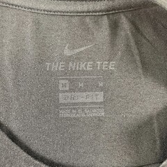 The Nike Tee Men’s M Dri-Fit Swoosh Gray Crewneck Short Sleeve T-Shirt