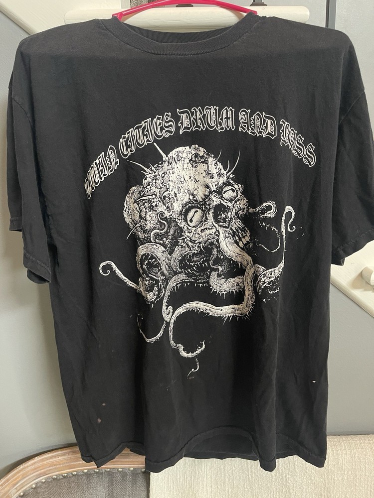Twin Cities Drum and Brass Vintage T-Shirt Kraken Size Large Black Rare