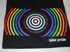 TARGET TAKE PRIDE – BULLSEYE RAINBOW LOGO T-SHIRT BLACK LGBTQ cotton/POLY L