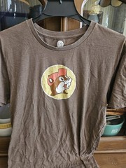 Buc-ee’s Unisex XL Gray Red Vintage Truck Graphic Print T-Shirt