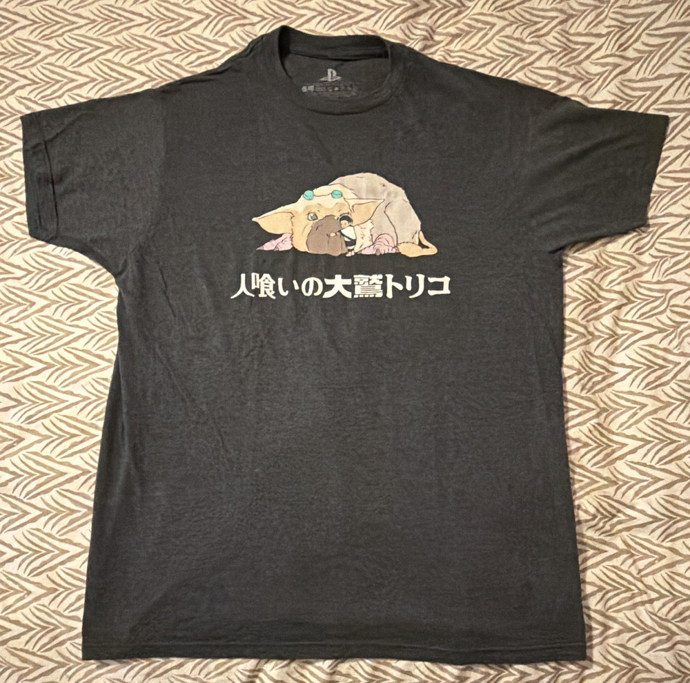 PlayStation The Last Guardian Trico Men’s L Gray Tagless Crew Neck T-Shirt