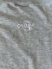 Vintage Oakley High Definition Optic Embroidered T-shirt Size XL