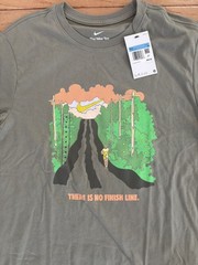 NWT $35 Nike Men’s M No Finish Line Running T Shirt Khaki Green HJ3678-320