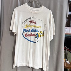 Art white graphic printed on a Fruit of the Loom brand shirt Size XL BR2281