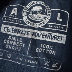 Great wolf lodge navy blue t shirt mens large cotton