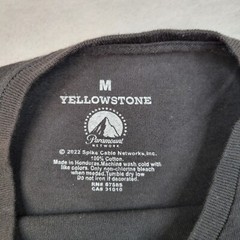 Yellowstone Shirt Mens Medium Classic TV Show Western Cowboy Horse Costner Adult
