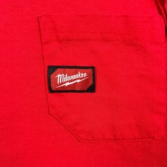 Milwaukee T-Shirt Men’s 2XL Red Short Sleeve Pocket Workwear Crewneck Cotton