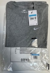 Nike Men’s Sportswear Embroidered Swoosh T-shirt Gray-Medium