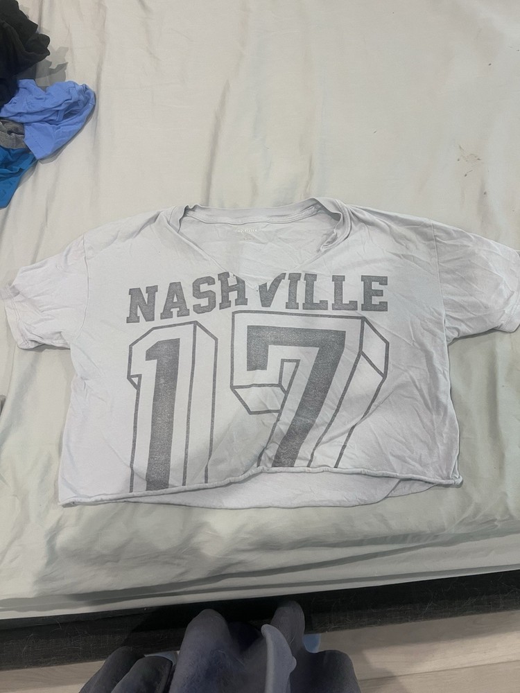 Hollister Nashville 17 Graphic Print Crew Neck T-Shirt Short Sleeve S Gray