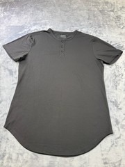 CUTS Clothing Men’s Elongated Henley T-Shirt Pyca Pro