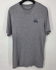 Travis Mathew Short Sleeve T-Shirt Weekend Drinking Forecast Men Size Large Gray