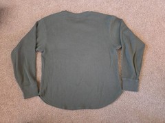 Uniqlo Gray Waffle-Knit Thermal shirt Scoop Hem Size M