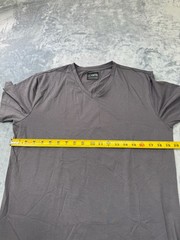 Cuts Clothing Short Sleeve V Neck Curve-Hem T-Shirt Mens Large Iron Pyca Pro