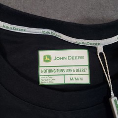 John Deere T-Shirt Mens Medium Black Embroidered Logo Short Sleeve Cotton Tee