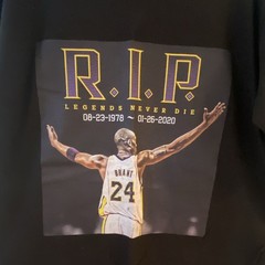 KOBE BRYANT. Pro Athletic Men’s Black Kobe Graphic Print. T-Shirt Large