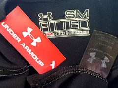 UNDER ARMOUR HEATGEAR Mens Black SLEEVELESS SPORTS TOP VEST Stretch – S -RRP £35
