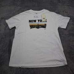Levi Strauss Shirt Mens L White Short Sleeve Crew Neck Graphic Print Cotton Knit