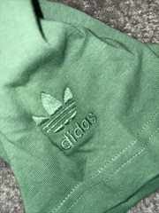 NEW MEN’S ADIDAS ORIGINALS MULTI COLOR TREFOIL SHIRT SIZE Small #IZ2571