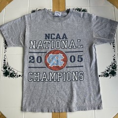 Vintage Carolina Tarheels T Shirt Small National Champions NCAA Basketball 2005