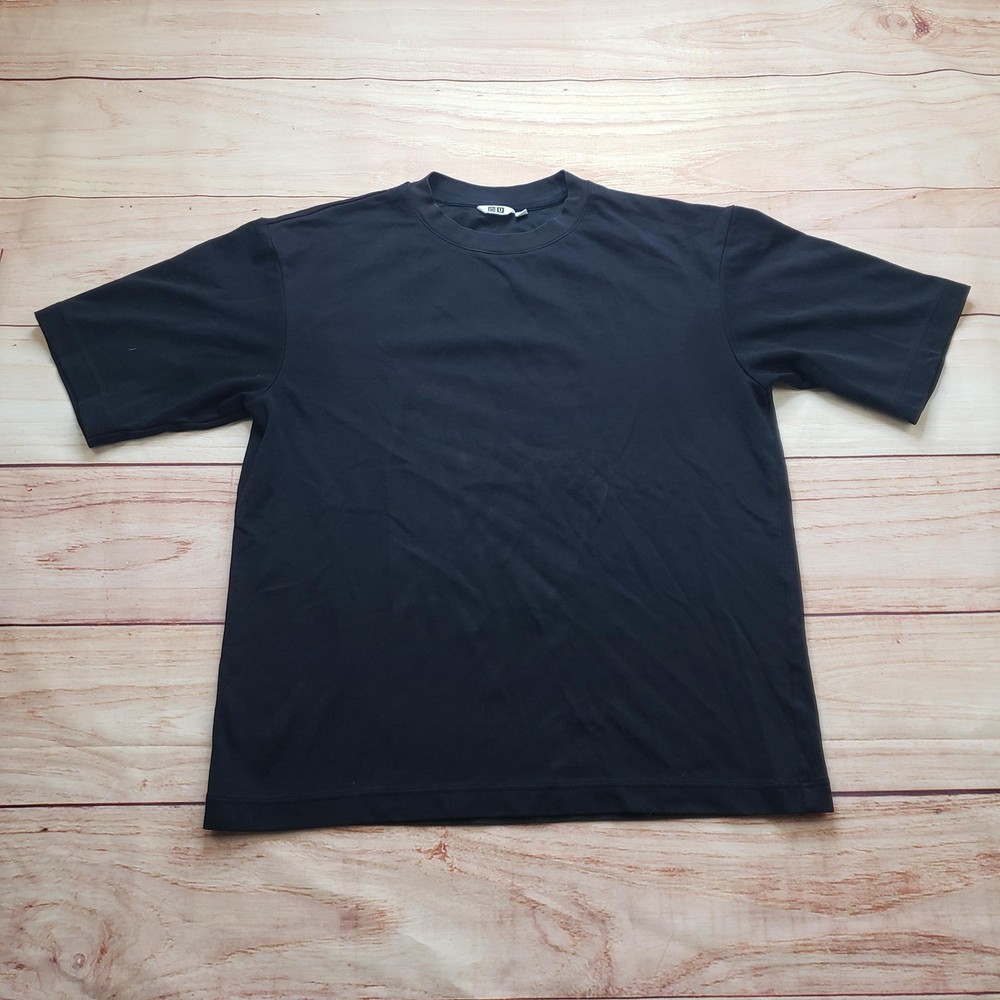 Uniqlo U Shirt Mens Medium Black AIRism Cotton Polyester Relaxed Basic Tee