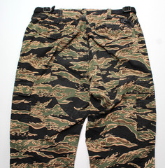 2017 STUSSY ~SEERSUCKER~ TIGER CAMO CARGO PANTS 28/30 wtaps/fuct/bdu/beach/gear