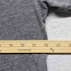 Premium 51 gray graphic t-shirt men size l.