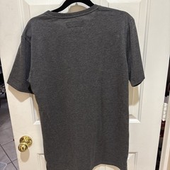 Beautiful Giant Men’s Large T-Shirt Single Breast Pocket Short Sleeve Blk Size L