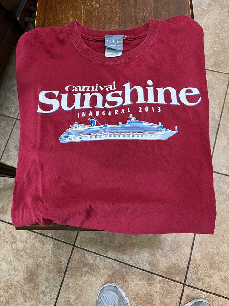 Carnival Cruises s/s t-shirt red size XL