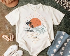 Coastal Sunset Comfort Tee Beach Ocean Vacation Relaxed Fit Soft Feel