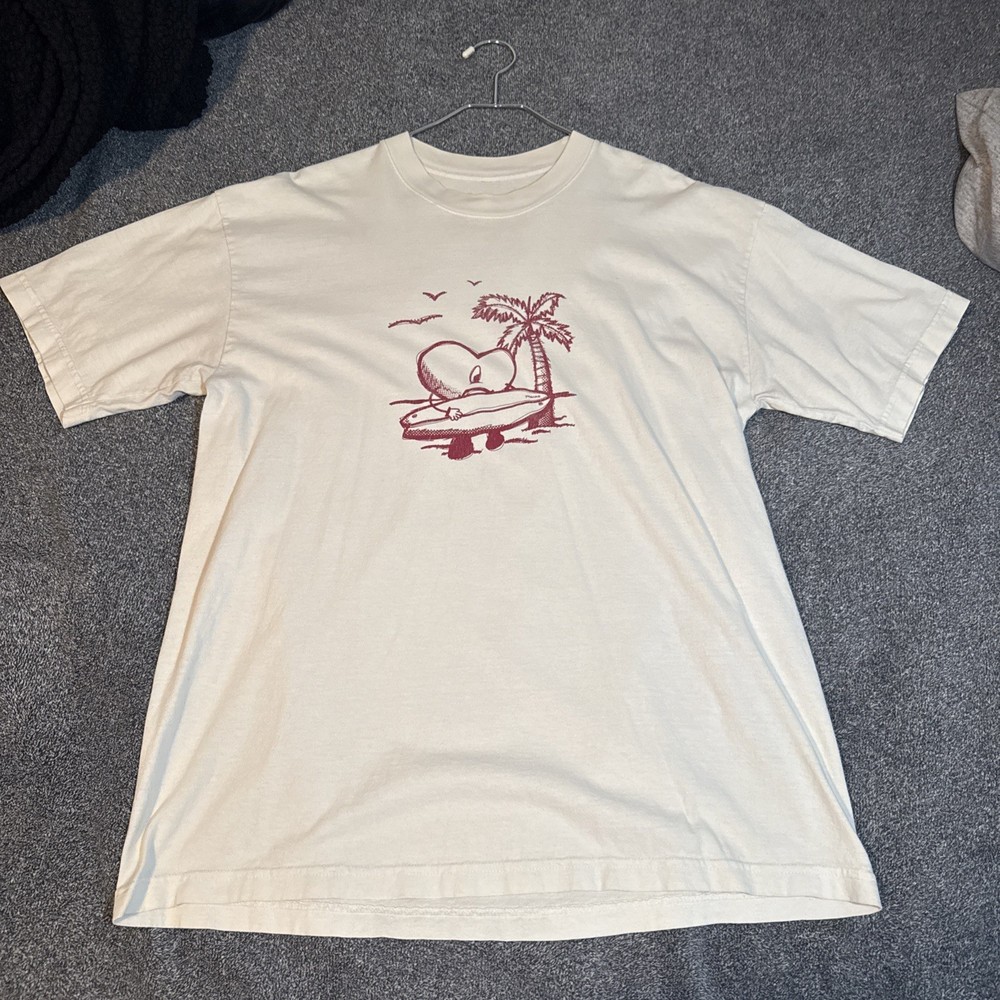 Bad Bunny World’s Hottest Tour Un Verano Sin Ti Heart T-Shirt Size Large