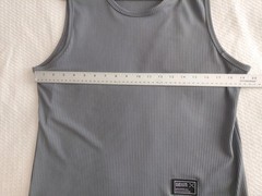 New! Gray 3D Textured Ribbed Sleeveless Men’s Shirt. Small. Unbranded.