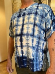 Unisex Handcrafted Indigo Vertical Design Tie Dye Round-Neck Casual Soft T-shirt