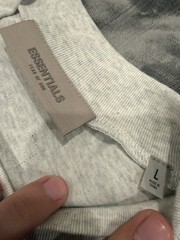Fear of God Essentials T-Shirt SS22 Light Oatmeal – 100% Authentic (L)
