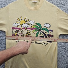 Vintage Hawaiian T Shirt Large (Fits like S/Medium) 70s Have Hawaii Beach Day