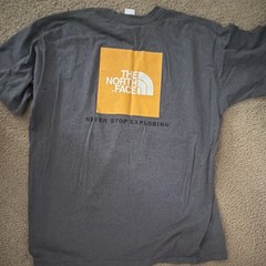 The North Face Men’s Gray XL Regular Short Sleeve Crew Neck Graphic Logo Tee
