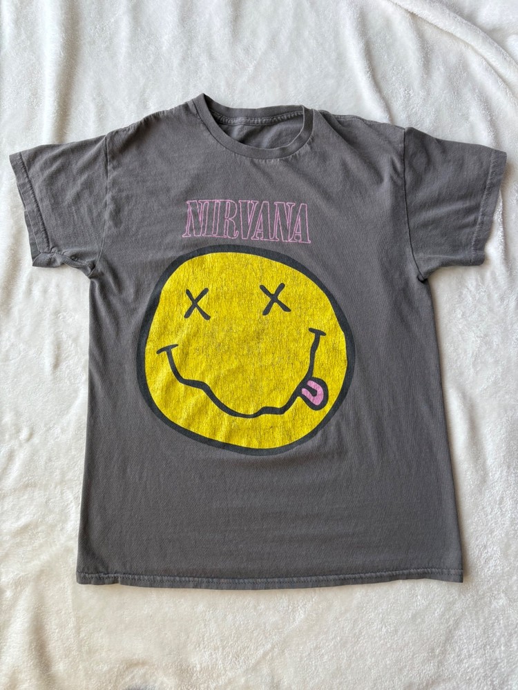 Nirvana Shirt Mens Medium Smiley Face Grunge Band T-Shirt Rock Music Please Read