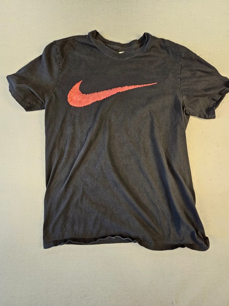 Nike Size L Men’s Black T-Shirt with Red Swoosh.