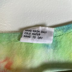 VTG Dharma Trading Co Men’s V-Neck Rainbow Tie Dye Shirt Size Large 100% Cotton