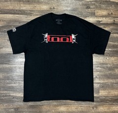 Tool Triple Skull Tshirt Mens 2XL Black Spiked Print Los Angeles California Tour