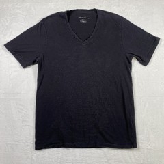 Kenneth Cole V-Neck Tee Men’s Size XL Plain Black Striped Texture Casual