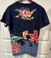 Japanese Folkart Banshitsu Great Catch Wave and Fish Navy T-Shirt Size: L 296