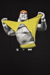 WWE + Rook Mens Hulk Hogan Hulkamania Wrestling Classic Graphic Shirt NWT S-2XL