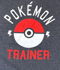 2017 Pokemon Trainer Poke Ball Official Licensed Nintendo T-Shirt Size Large