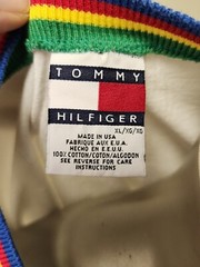 Vintage Tommy Hilfiger Jeans Flag T-Shirt Size XL 90s rainbow V-Neck collar