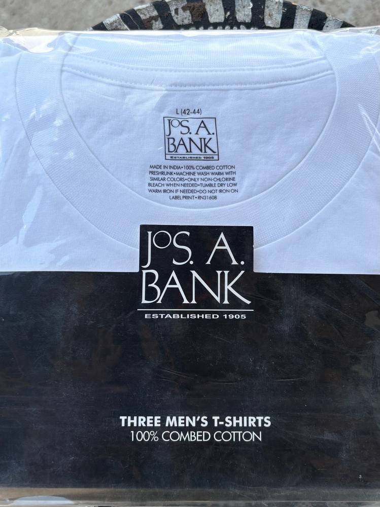 Jos. A. Banks 3 Men’s T-Shirts Size Large 100% Combed Cotton Pack of Three