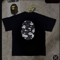 A Bathing Ape BAPE Men’s Black Graphic Logo T-Shirt Short Sleeve Size M NWT