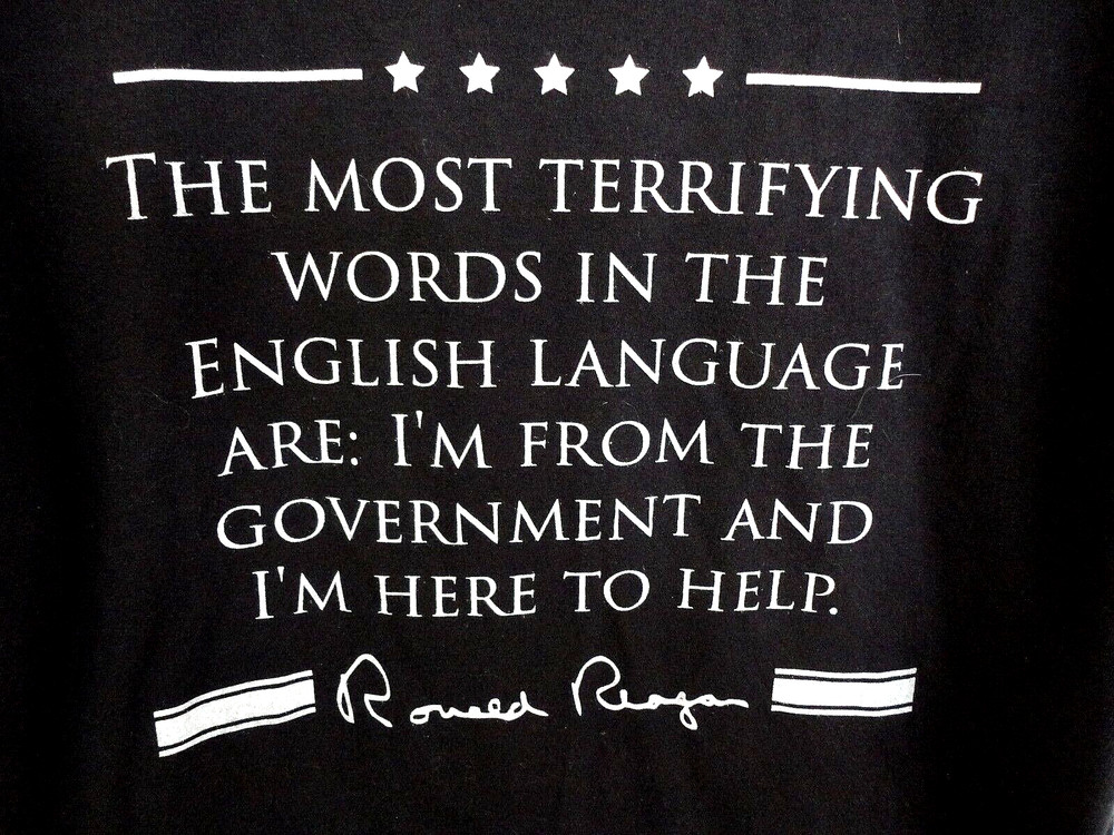 MENS’ OP1VET SHIRT*L*Black*Ronald Reagan Quote*”I’m From the Government”