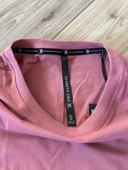 Kenneth Cole Small Tech Crew Neck Knit T-Shirt Brier Rose Super Soft $49