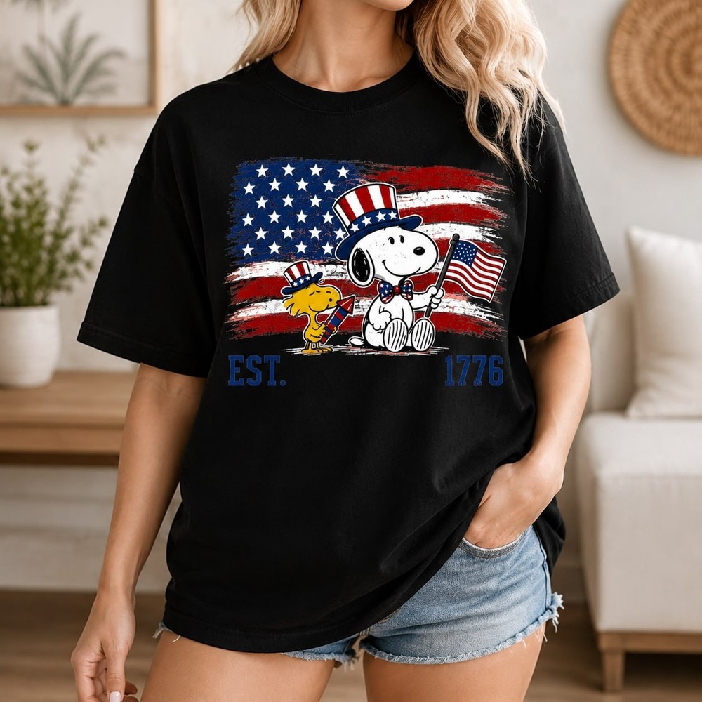Vintage Snoopy T-Shirt Est 1776 Peanuts 250th Anniversary 4th Of July Black Tee